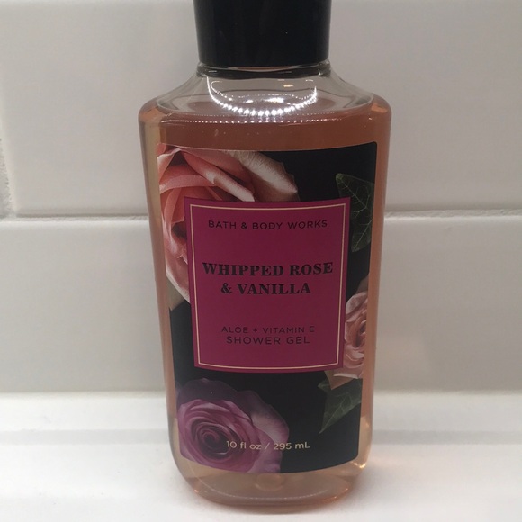 NWT!BBW Whipped Rose & Vanilla Shower Gel - Picture 1 of 2